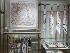 -万事利丝绸(杭州大厦店)