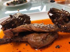 -兔行天下-鸿鹤鲜锅兔(中海国际店)