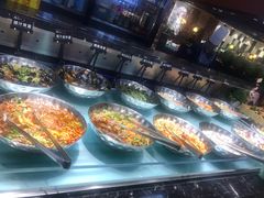 自助取餐区-九寸花汀海鲜烤肉自助(中东迪克店)