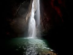 -华蓥山天意谷景区