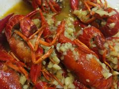 -扒虾小妹儿麻辣海鲜(宏图街店)