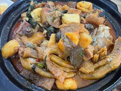 鸭脚煲-西环肥仔螺蛳粉(总店)
