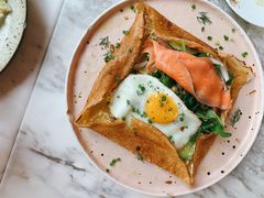 烟熏三文鱼蛋饼-The Rug Cafe(王府中环店)