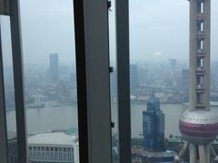 窗外-上海浦东丽思卡尔顿酒店
