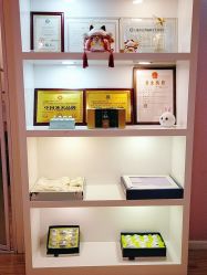 -晶奕空间专业脱毛连锁机构