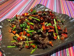 哈尼飘香牛肉-香巴拉云南餐厅(华莱坞店)