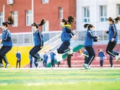 -悦动体能篮球羽毛球网球(三里河店)