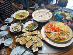 -黄泥岗·地道湖北菜(奥特莱斯店)