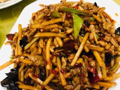 鱼香肉丝-青岛锅贴(洛阳路分店)