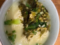 老坛酸菜肉丝面-大乘嘟成都小吃(石门店)