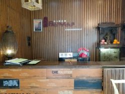 -红人馆造型世爵国际