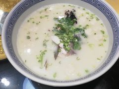 -南京金牛湖巨碗鱼头