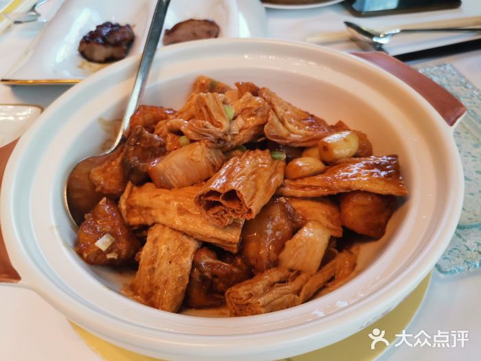 东海朗廷酒店-唐阁T’ANG COURT 中餐厅一鱼两吃图片