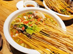 藤椒味钵钵鸡-叶婆婆钵钵鸡(解放碑店)