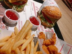-The Habit Burger Grill 哈比特汉堡(复兴soho店)