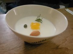杏仁豆腐-知亘茶食