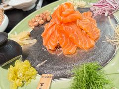 -得意咚瓜·顺德鱼生·冬瓜火锅(深圳首店)
