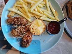 -必胜客(漕宝路店)