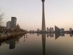 -天塔旋转餐厅