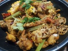 干锅牛蛙-靓蛙馆