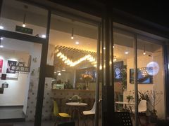 门面-威克特披萨汉堡
