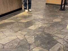 -麦当劳(国家体育场南路店)
