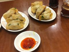-小姜锅贴(凤凰街店)
