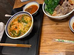 -云阿蛮云南生烫牛肉米线(奉贤路店)