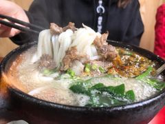 牦牛肉砂锅饵丝-银同牦牛肉火锅