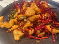 -阿瓦山寨·湘菜现炒·剁椒鱼头王(咸阳总店)
