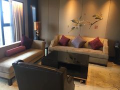 -成都保利公园皇冠假日酒店(熊猫基地店)