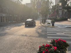 -梅龙镇广场