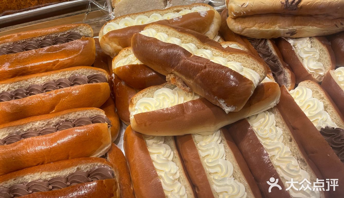 男朋友带我来的！说是北京蕞好吃的面包！