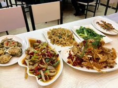 -覃记海鲜美食餐厅