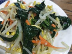 -陇上全荟兰州传统牛肉面(延吉路店)