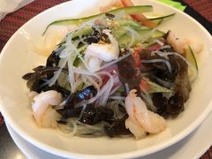 酸辣泰式色拉-WOLFGANG PUCK KITCHEN & BAR(迪士尼小镇店)
