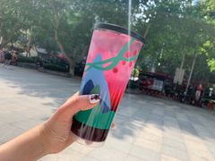 石榴仲夏梦-星巴克臻选(南京艾尚天地店)