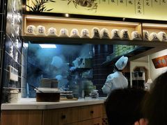 -馋三尺蟹粉小笼(人民广场店)