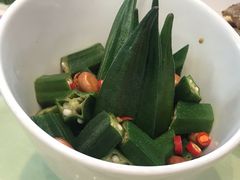凉拌秋葵-伊和园清真餐饮