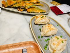 -蝴蝶里·粤菜·点心(龙湖天街&滨江店)