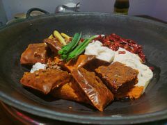 -四小区火锅·巷子里的重庆火锅(花照壁店)