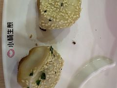 -小杨生煎(金山百联购物中心3楼店)