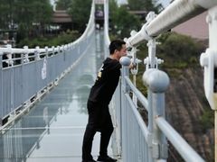 -玻璃桥景区石牛寨