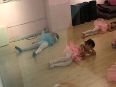 -雅米拉艺术中心(少儿舞蹈培训)