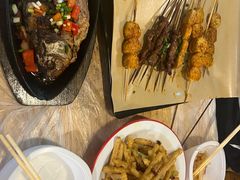 -郑记•不夜城烧烤•龙虾•虾蟹(黄鹤楼店)