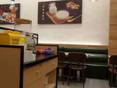 -佰搭果·广式茶餐厅(西华路店)