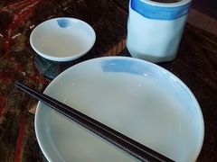 餐具摆设-炙柒Sekinana·精致料理 烧鸟·铁板烧(海上世界店)