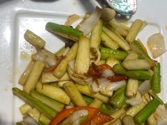 -黄泥岗·地道湖北菜(奥特莱斯店)