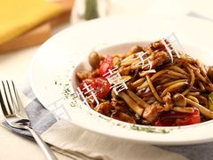 红酒鸡肉野菌意面-百特喜·意大利餐厅(八佰伴镇江店)