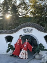 -城市花园婚纱摄影